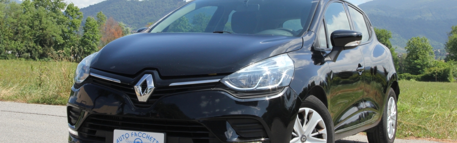 Renault Clio 0.9 tce Moschino Zen Gpl 90cv